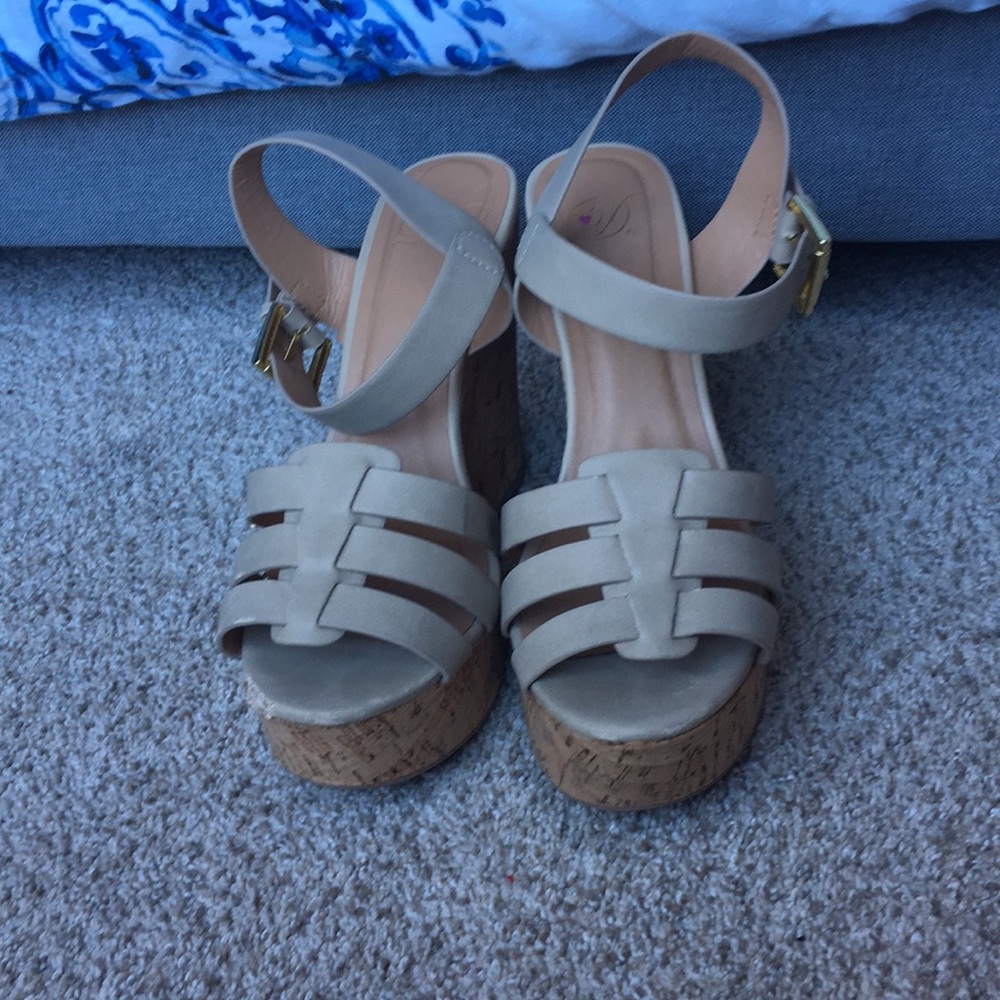 EUC Cork Beige Wedges